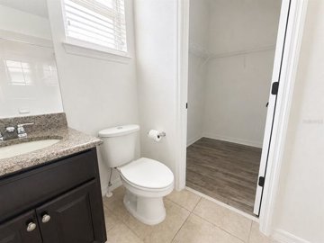 3854745b