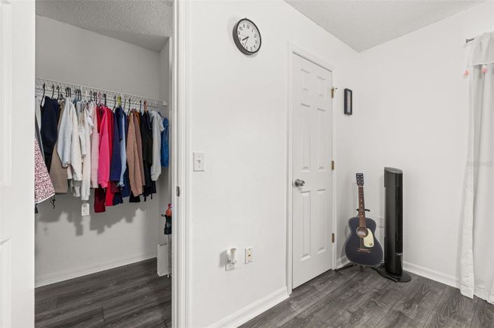 Image No.37-4 Bed Property for sale