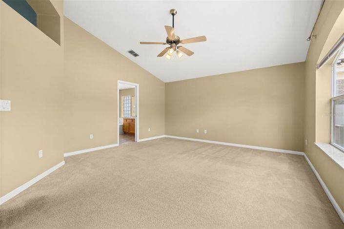 Image No.32-3 Bed Property for sale
