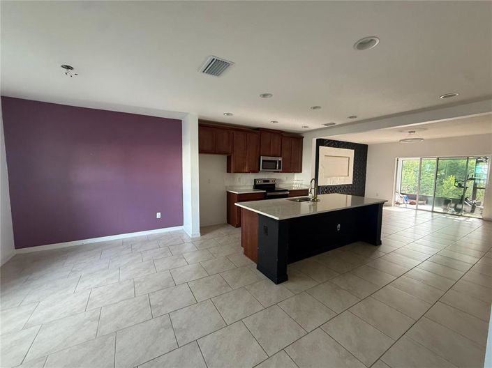 Image No.5-3 Bed Townhouse for sale