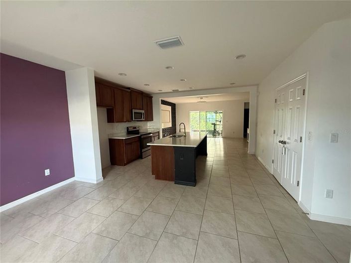 Image No.6-3 Bed Townhouse for sale