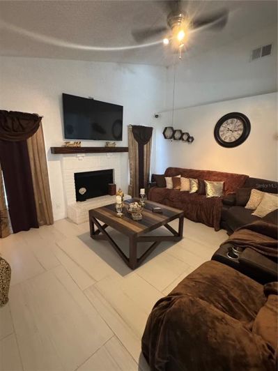 Image No.20-3 Bed Property for sale