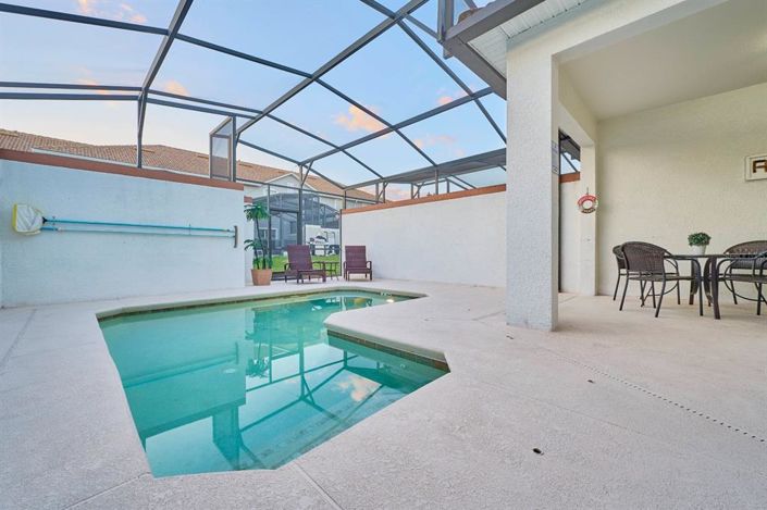 Image No.27-4 Bed Townhouse for sale