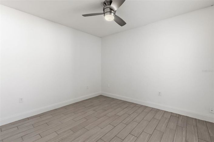 Image No.19-3 Bed Property for sale