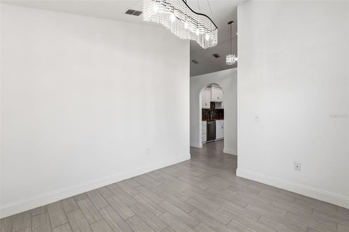 Image No.4-3 Bed Property for sale