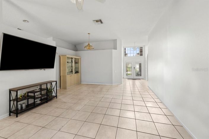 Image No.9-3 Bed Property for sale