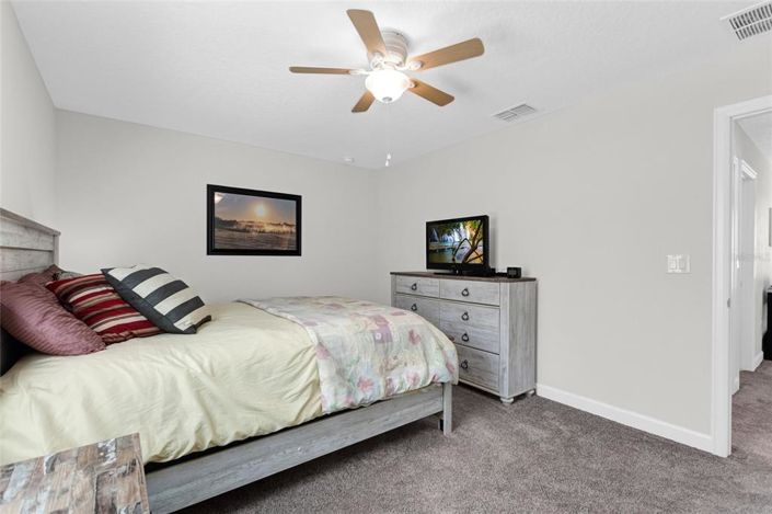 Image No.24-3 Bed Property for sale