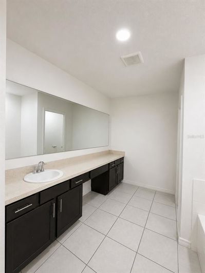 Image No.5-4 Bed Property for sale