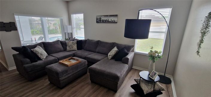 Image No.54-4 Bed Property for sale