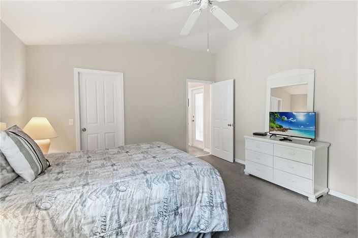 Image No.23-3 Bed Property for sale