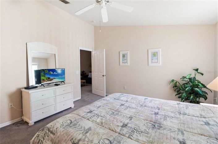 Image No.24-3 Bed Property for sale