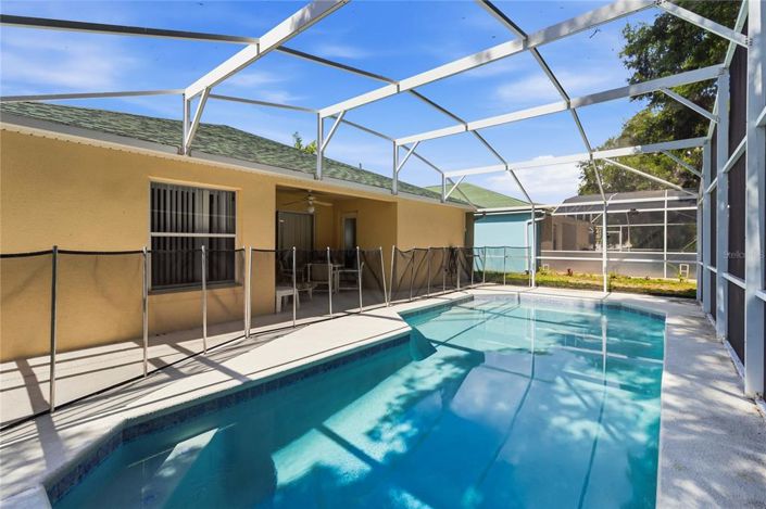 Image No.43-3 Bed Property for sale