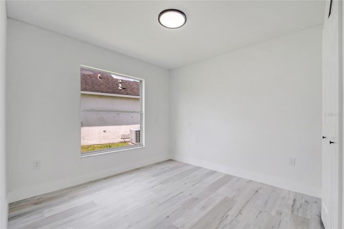 Image No.21-3 Bed Property for sale