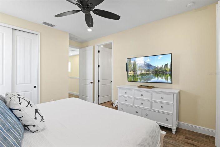Image No.30-4 Bed Property for sale