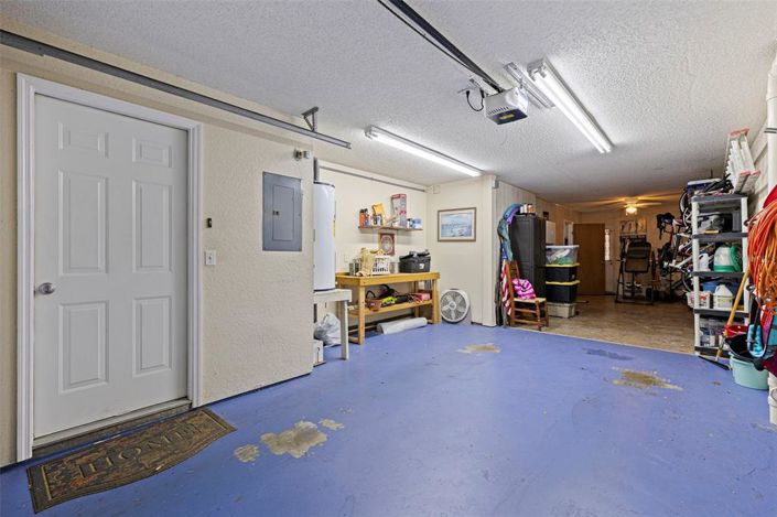 Image No.29-2 Bed Townhouse for sale