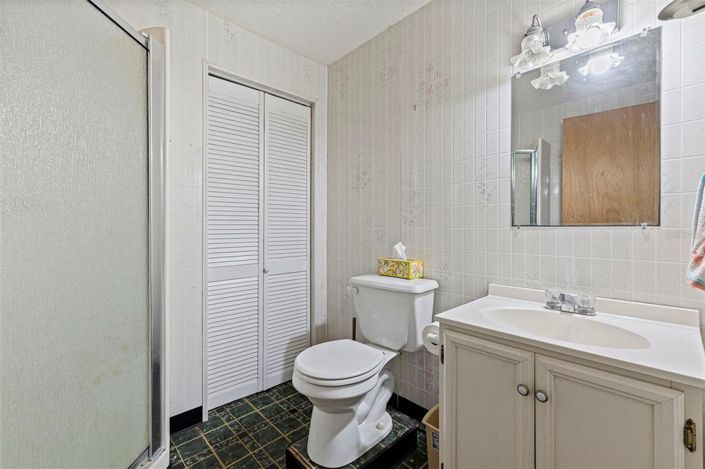 Image No.31-2 Bed Townhouse for sale