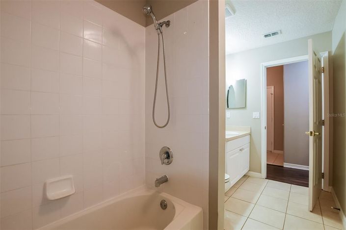Image No.28-3 Bed Property for sale