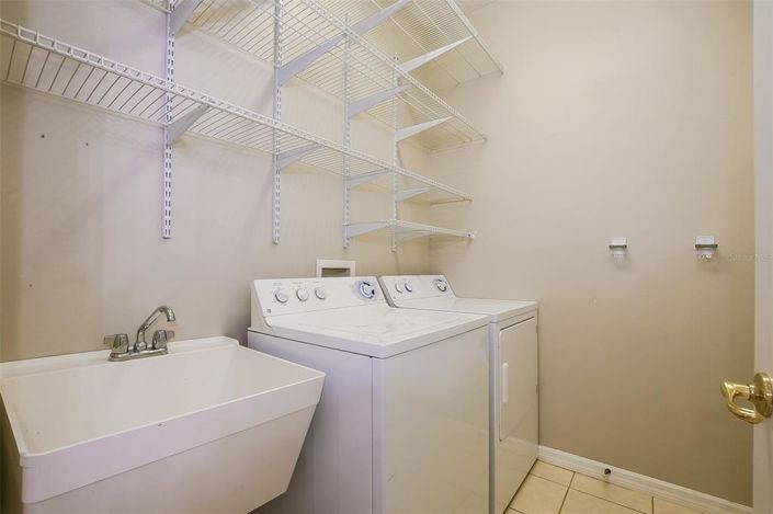 Image No.29-3 Bed Property for sale