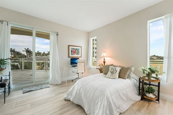 Image No.43-3 Bed Property for sale