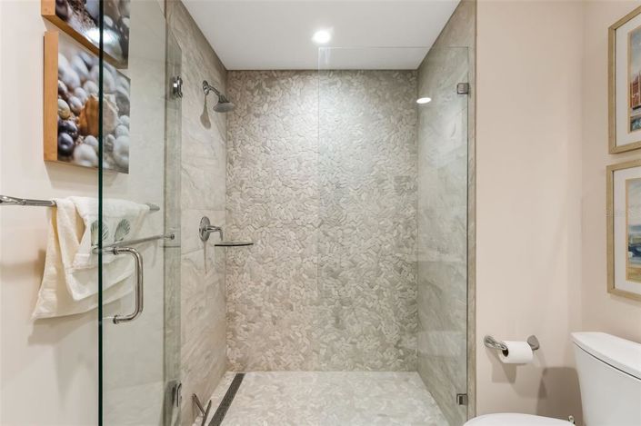 Image No.50-3 Bed Property for sale
