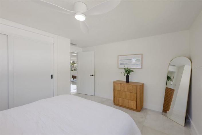 Image No.21-3 Bed Property for sale