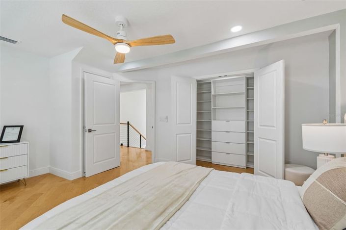 Image No.53-5 Bed Property for sale
