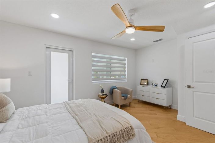 Image No.54-5 Bed Property for sale