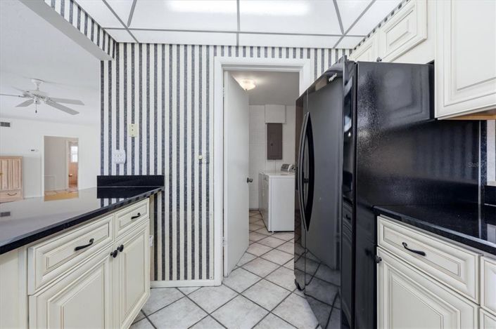 Image No.12-Propriété de 2 chambres à vendre à Sarasota