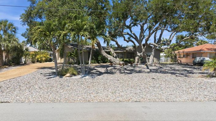 Image No.2-Propriété de 2 chambres à vendre à Sarasota