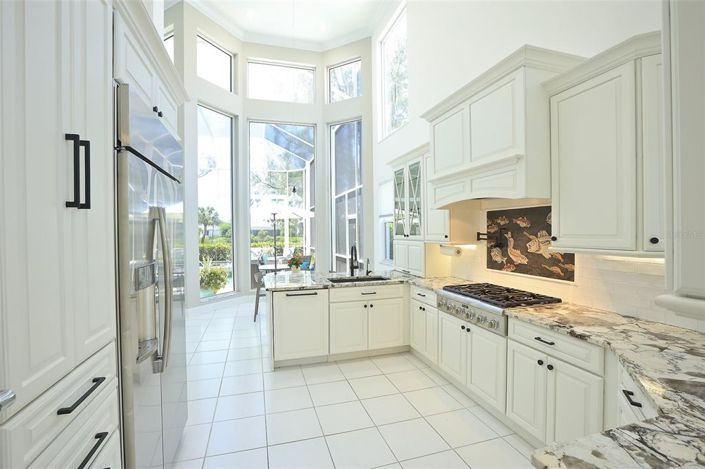 Image No.14-4 Bed Property for sale