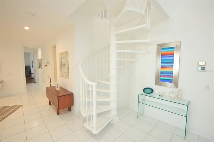 Image No.20-4 Bed Property for sale