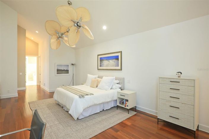Image No.24-4 Bed Property for sale