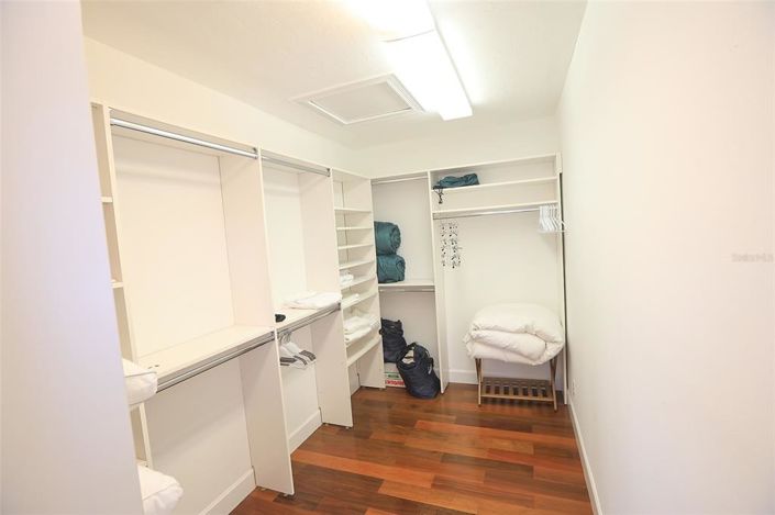 Image No.47-4 Bed Property for sale