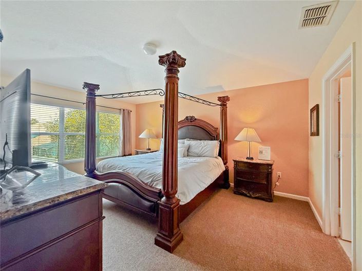 Image No.16-6 Bed Property for sale
