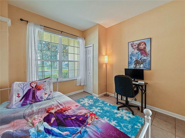 Image No.30-6 Bed Property for sale