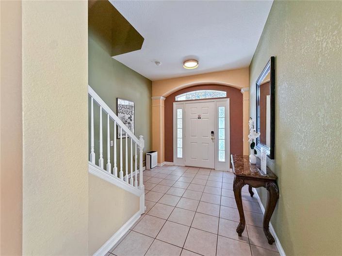 Image No.33-6 Bed Property for sale