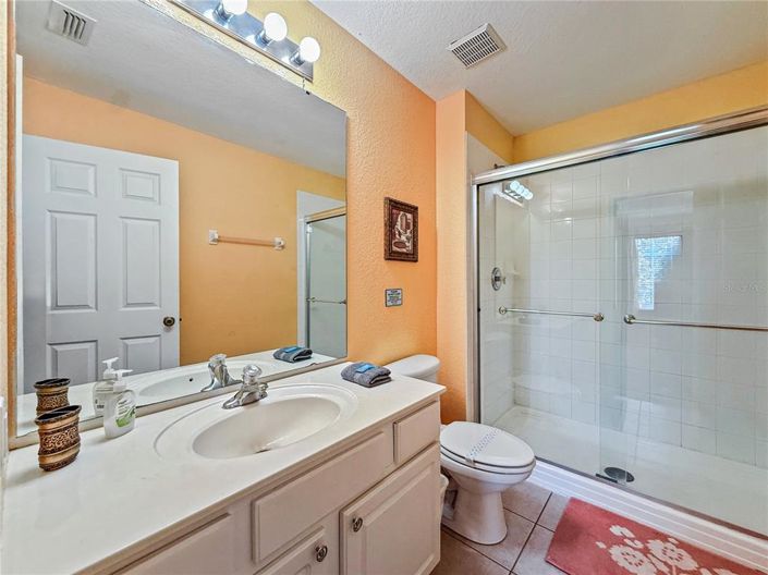 Image No.35-6 Bed Property for sale