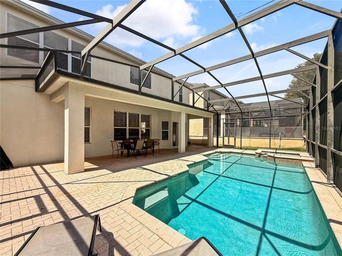 Image No.37-6 Bed Property for sale