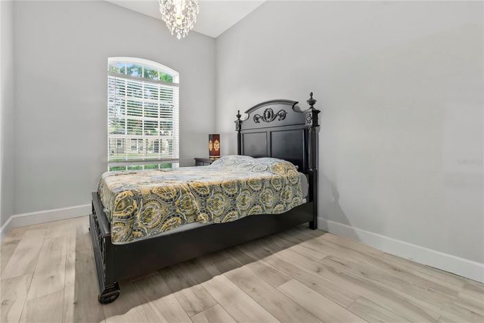 Image No.21-Propriété de 4 chambres à vendre à Orlando