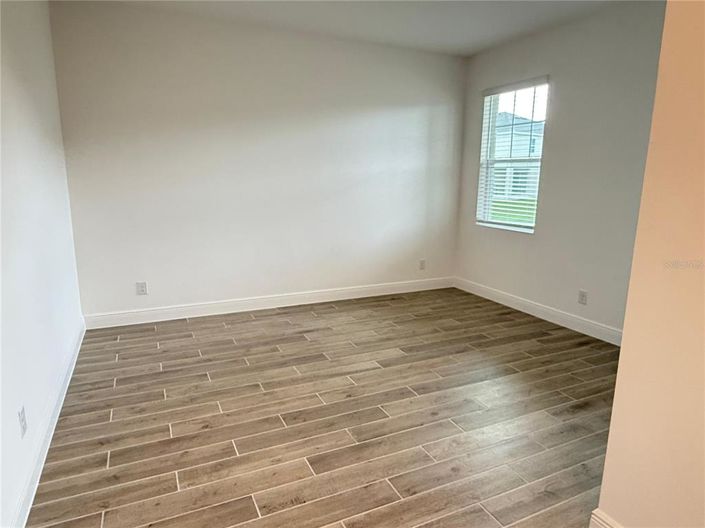 Image No.2-Propriété de 5 chambres à vendre à Clermont