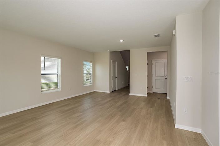 Image No.13-5 Bed Property for sale