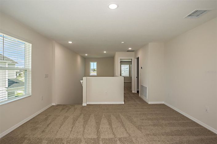 Image No.20-5 Bed Property for sale