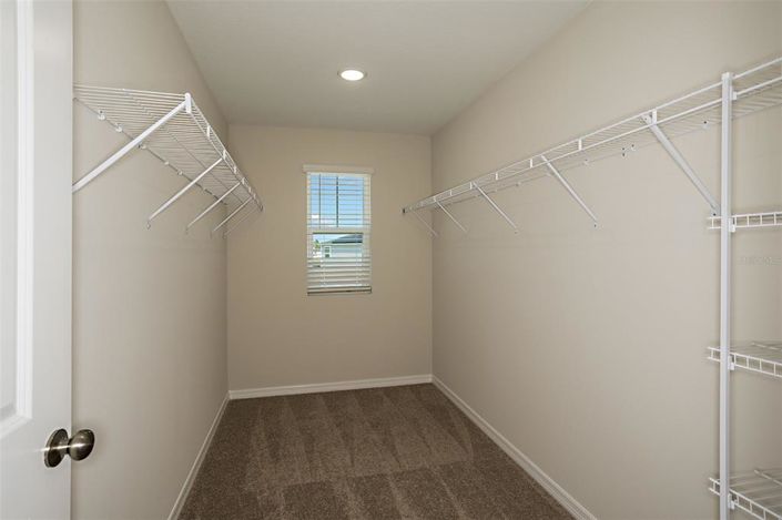 Image No.8-5 Bed Property for sale
