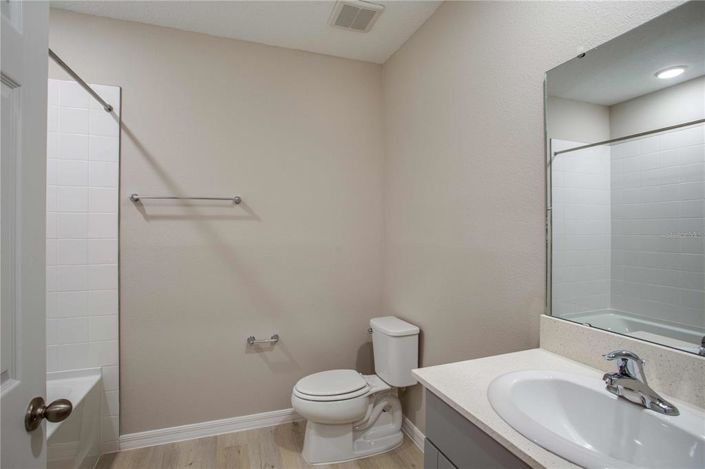 Image No.19-5 Bed Property for sale