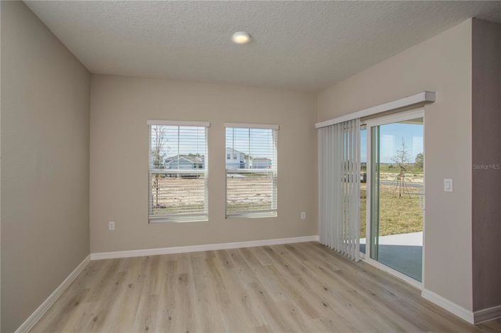 Image No.23-5 Bed Property for sale