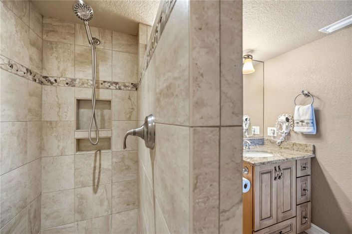 Image No.35-2 Bed Property for sale