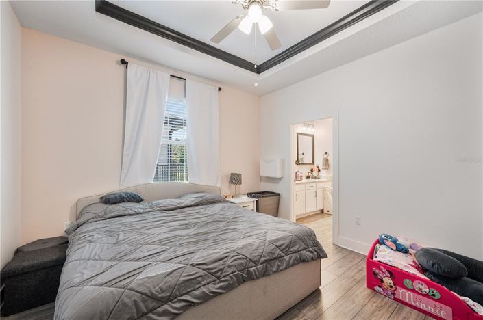 Image No.15-3 Bed Property for sale