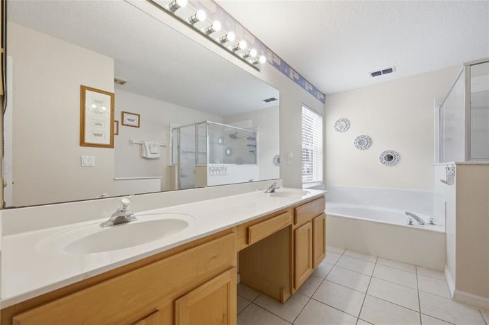 Image No.22-3 Bed Property for sale