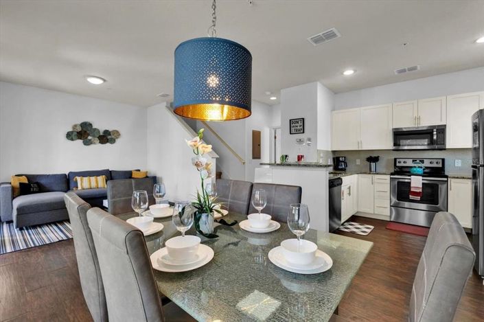 Image No.3-4 Bed Townhouse for sale