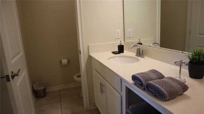 Image No.21-2 Bed Property for sale